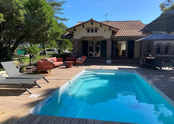 De Charme Avec Piscine à 500m Des Plages